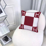H Cushion cover in burgundy 45x45cm